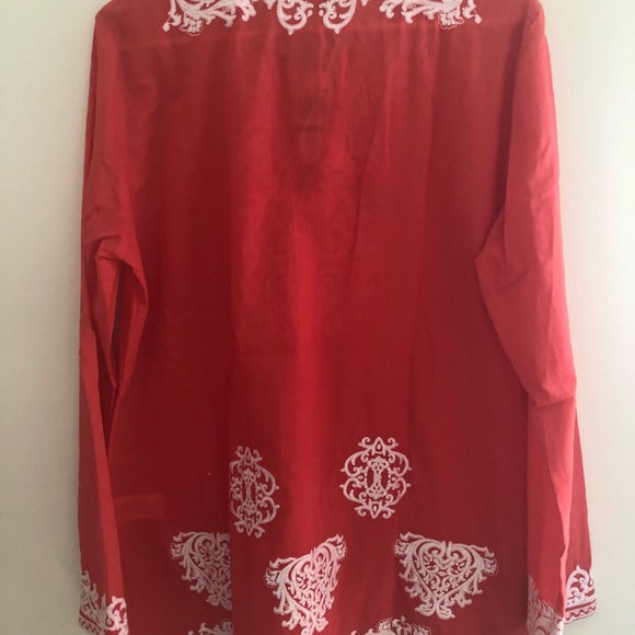 🚨Michael Korrs🚨Sangria Embroidery Blouse - Picture 2 of 3